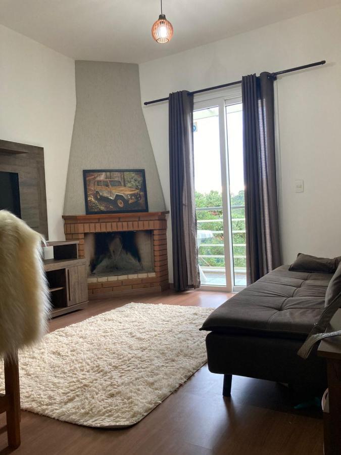 Apartamento Yy Hiver Campos do Jordão エクステリア 写真