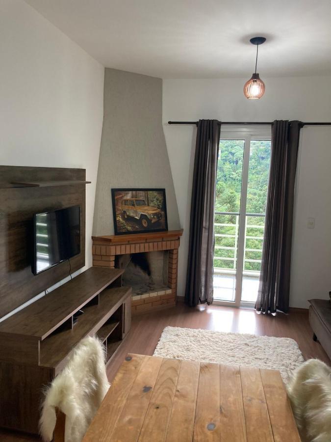 Apartamento Yy Hiver Campos do Jordão エクステリア 写真