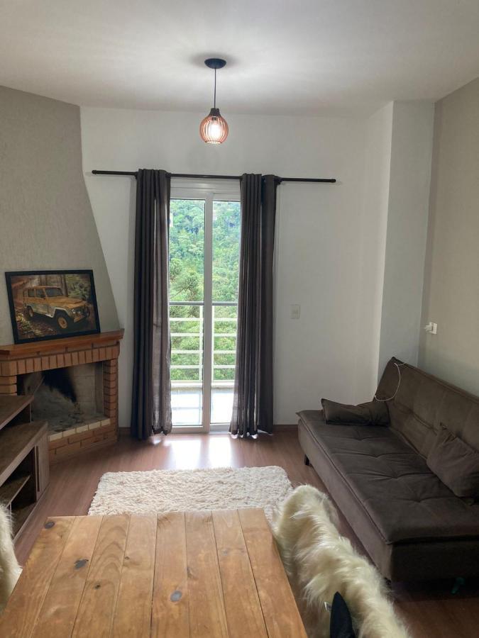 Apartamento Yy Hiver Campos do Jordão エクステリア 写真