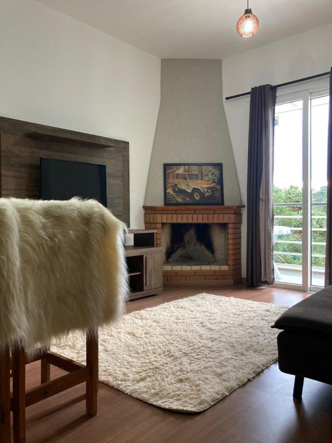 Apartamento Yy Hiver Campos do Jordão エクステリア 写真